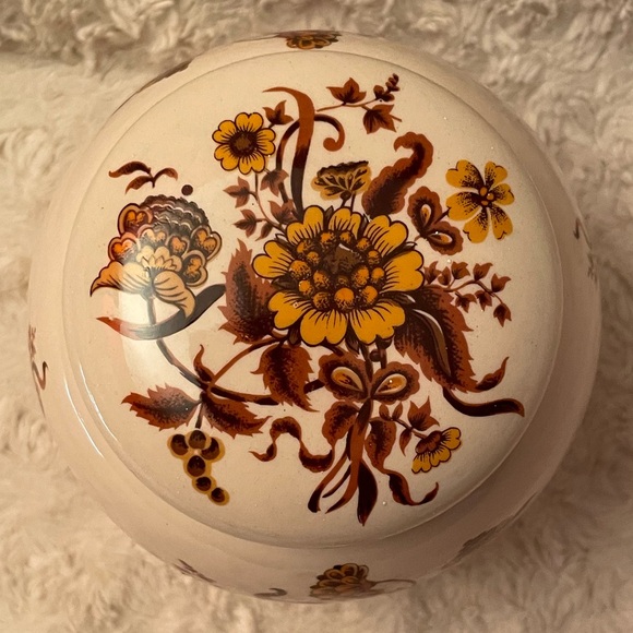 Vintage 1940’s Sadler England Ginger Jar With Golden Yellow and Brown Flowers - Picture 7 of 10